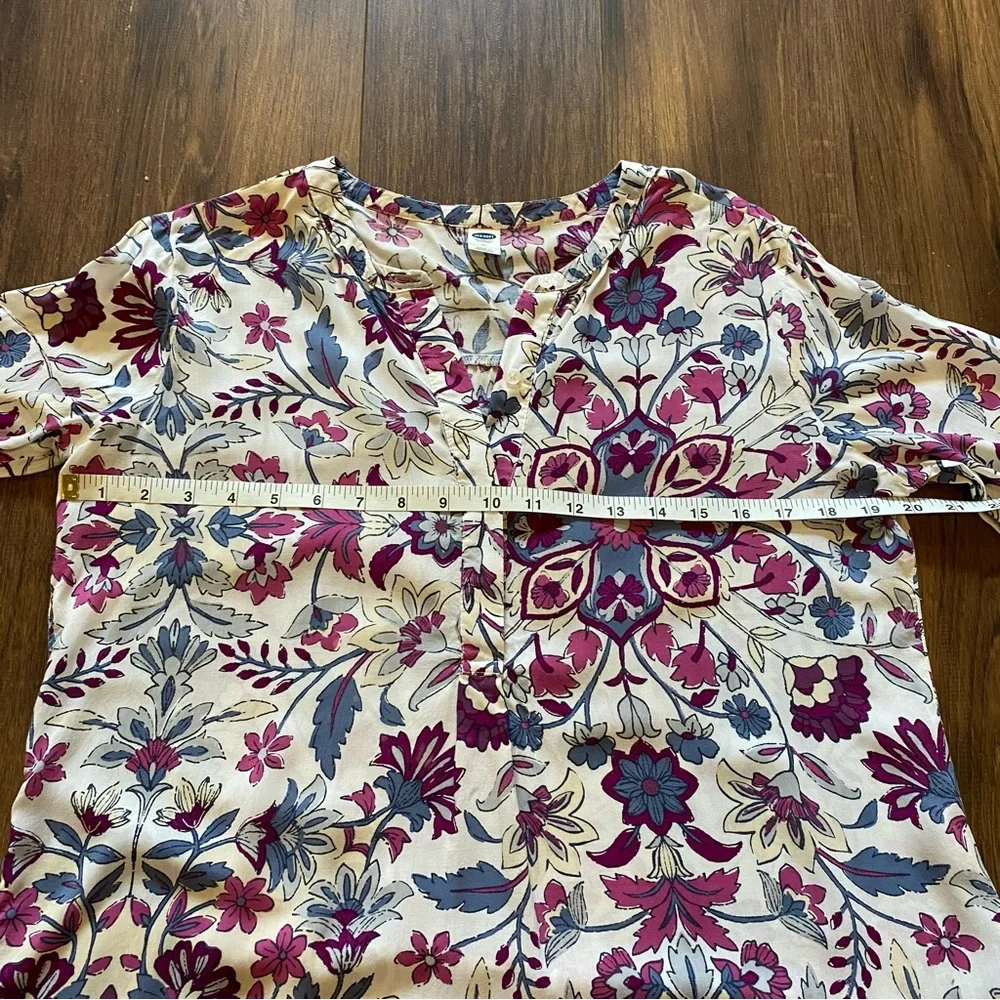 Floral long sleeve blouse curved hem colourful button front - Picture 9 of 11